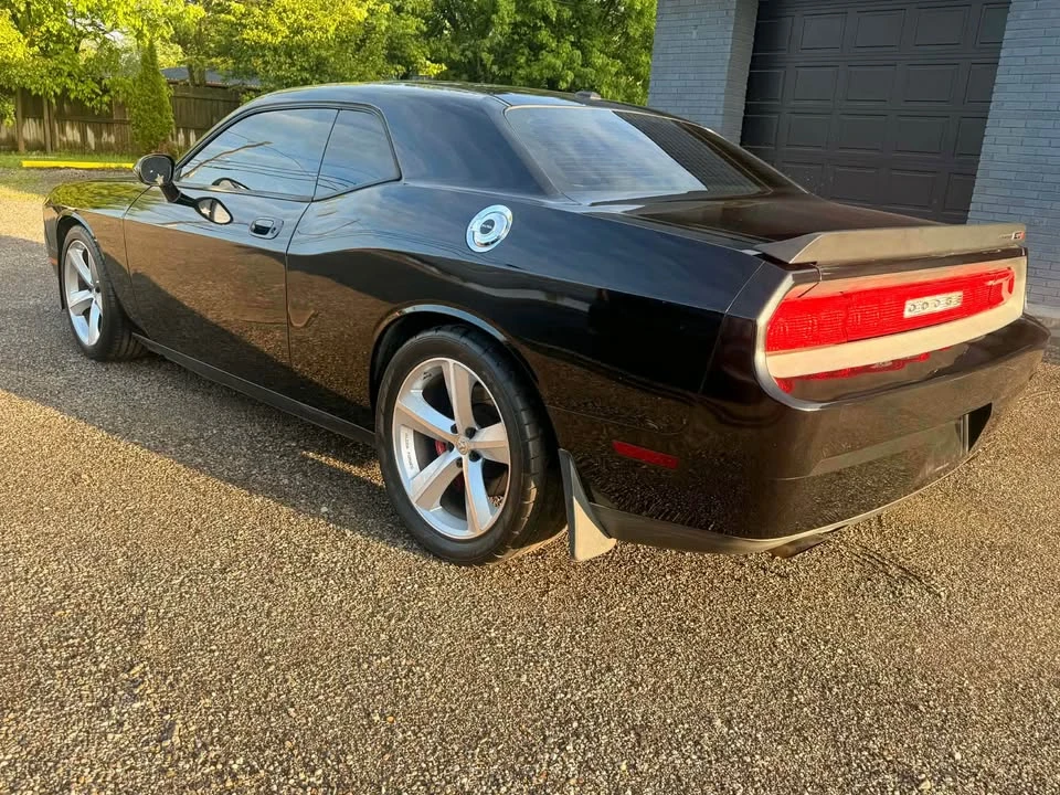 2009 Dodge Challenger SRT8 & 392 3rd Gen - Image 4 of 11