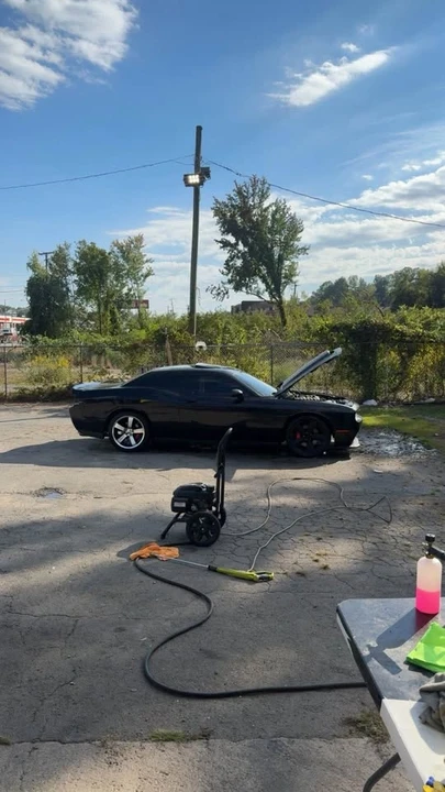2009 Dodge Challenger SRT8 & 392 3rd Gen - Image 4 of 14