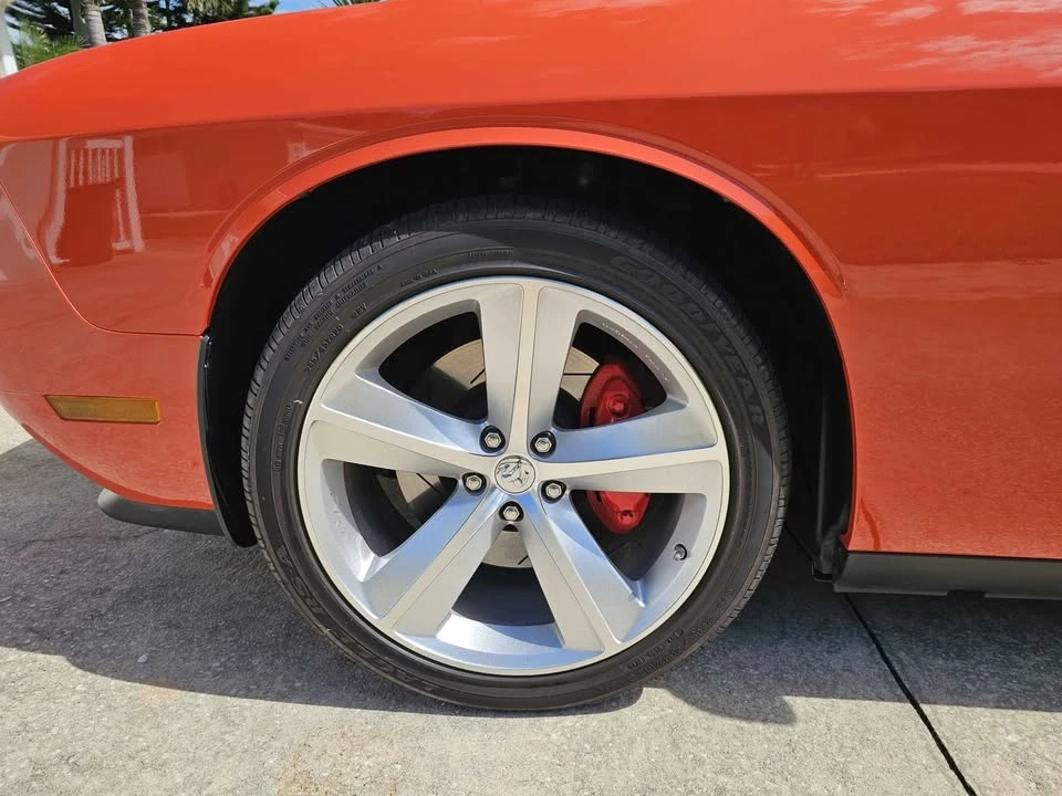 2009 Dodge Challenger SRT8 & 392 3rd Gen - Image 9 of 18