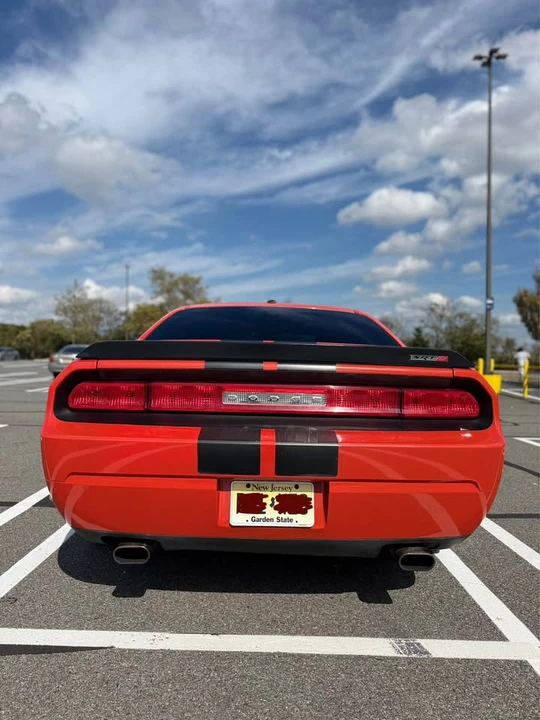 2009 Dodge Challenger SRT8 & 392 3rd Gen - Image 9 of 15