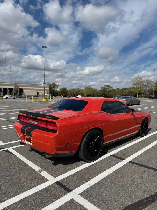 2009 Dodge Challenger SRT8 & 392 3rd Gen - Image 3 of 15