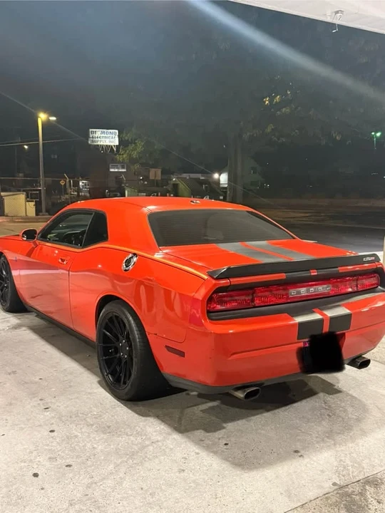 2009 Dodge Challenger SRT8 & 392 3rd Gen - Image 4 of 8