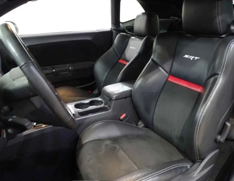 2009 Dodge Challenger SRT8 & 392 3rd Gen - Image 4 of 5