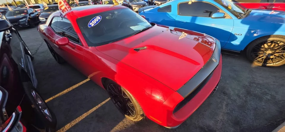 2009 Dodge Challenger SRT8 & 392 3rd Gen - Image 5 of 7