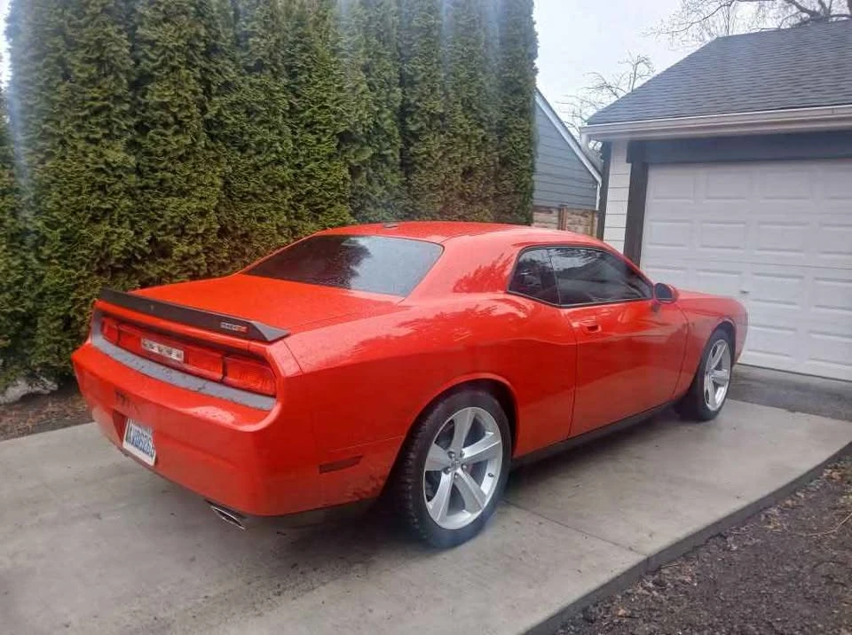 2009 Dodge Challenger SRT8 & 392 3rd Gen - Image 4 of 11