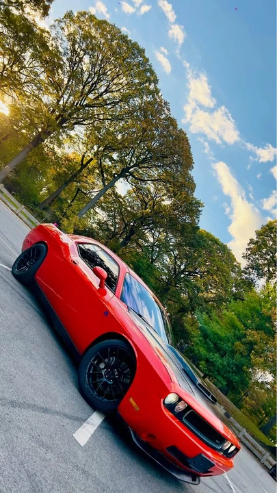 2009 Dodge Challenger SRT8 & 392 3rd Gen - Image 5 of 15
