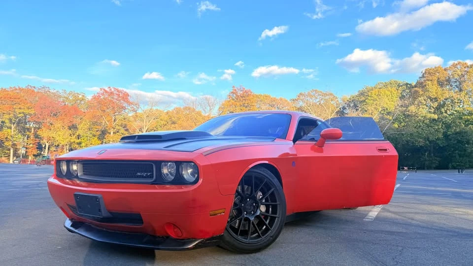 2009 Dodge Challenger SRT8 & 392 3rd Gen - Image 10 of 15