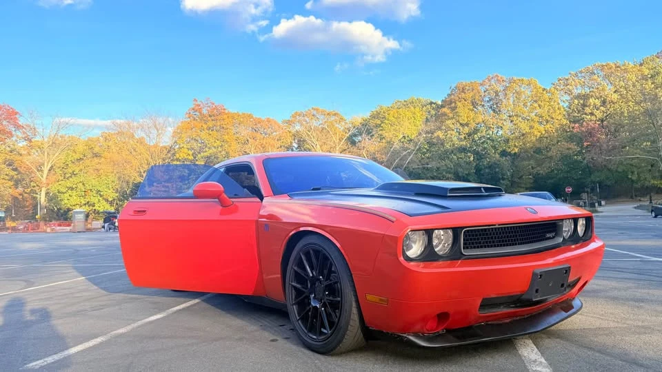 2009 Dodge Challenger SRT8 & 392 3rd Gen - Image 11 of 15