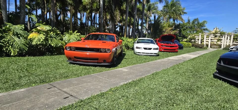 2009 Dodge Challenger SRT8 & 392 3rd Gen - Image 6 of 10