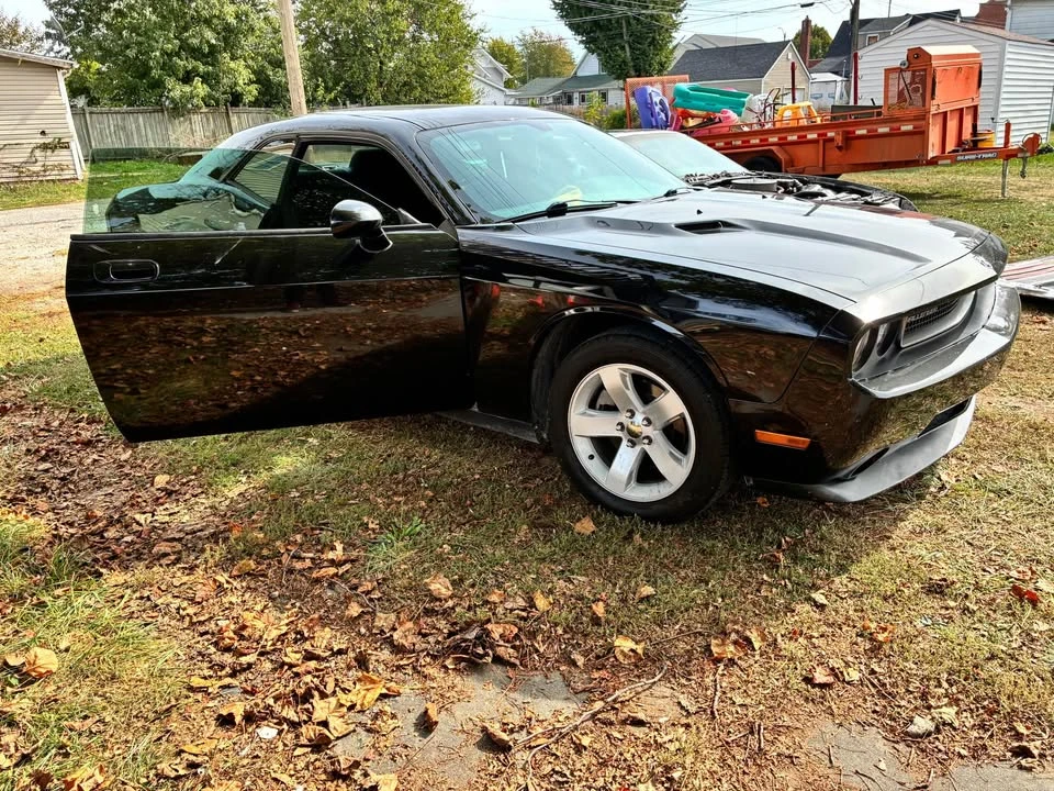 2009 Dodge Challenger 3rd Gen - Image 2 of 4