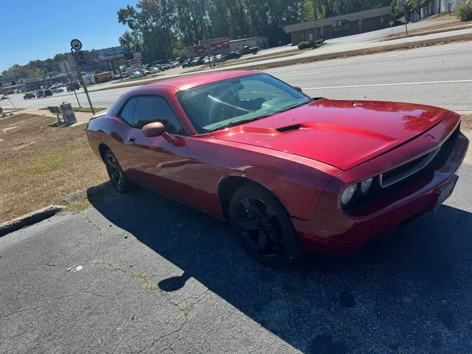 2009 Dodge Challenger 3rd Gen - Image 2 of 8