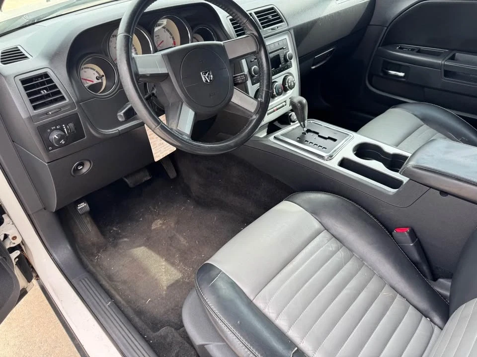 2009 Dodge Challenger 3rd Gen - Image 8 of 10