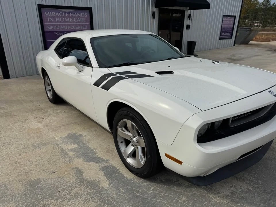 2009 Dodge Challenger 3rd Gen - Image 3 of 10