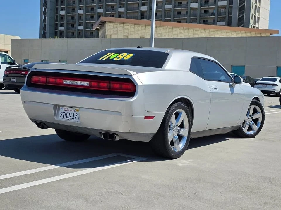 2009 Dodge Challenger 3rd Gen - Image 4 of 17
