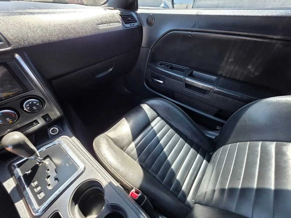2009 Dodge Challenger 3rd Gen - Image 9 of 17