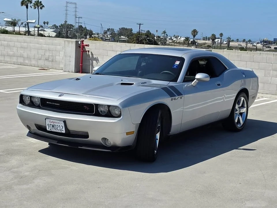2009 Dodge Challenger 3rd Gen - Image 3 of 17