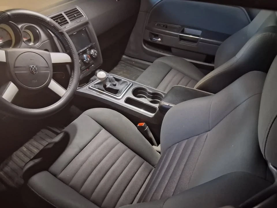 2009 Dodge Challenger 3rd Gen - Image 4 of 8