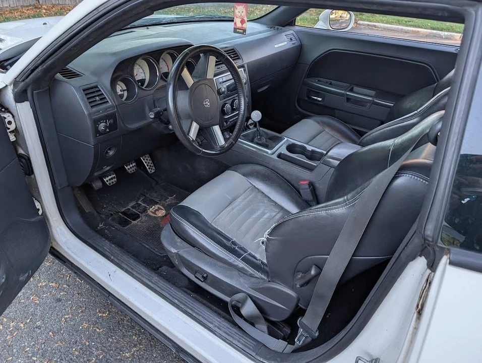 2009 Dodge Challenger 3rd Gen - Image 3 of 9
