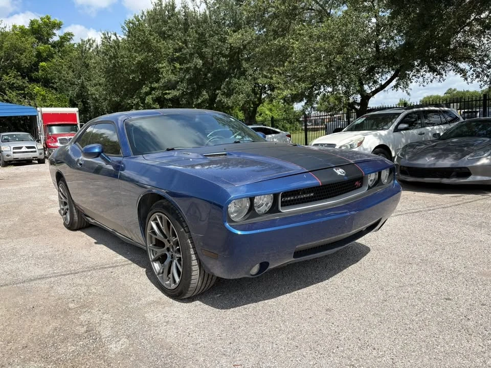 2009 Dodge Challenger 3rd Gen - Image 2 of 9
