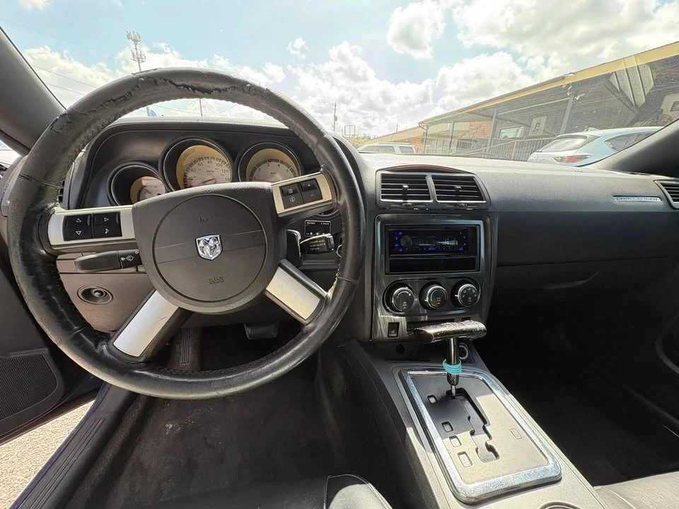 2009 Dodge Challenger 3rd Gen - Image 5 of 9