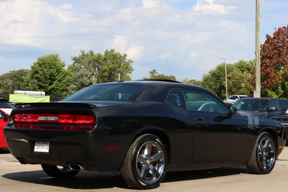 2009 Dodge Challenger 3rd Gen - Image 5 of 14