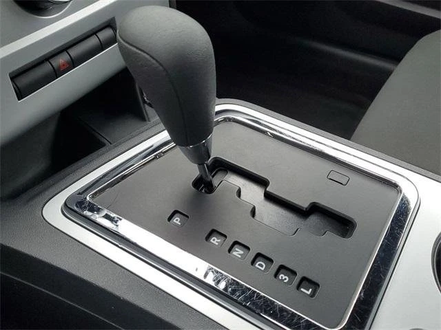 2009 Dodge Challenger 3rd Gen - Image 6 of 7