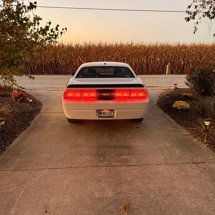 2009 Dodge Challenger 3rd Gen - Image 2 of 11