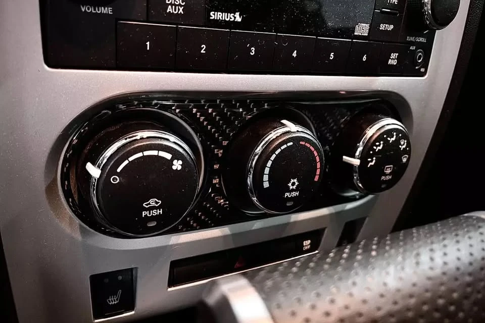 2009 Dodge Challenger 3rd Gen - Image 12 of 17