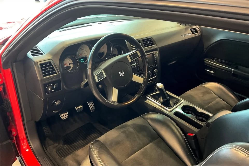 2009 Dodge Challenger SRT8 & 392 3rd Gen - Image 4 of 6