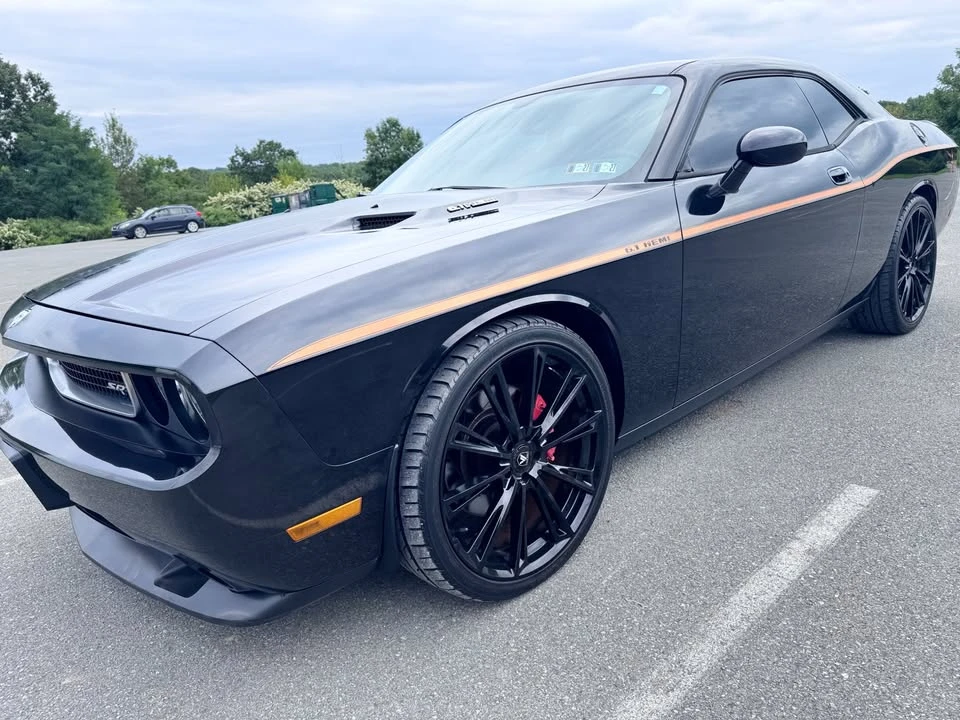 2009 Dodge Challenger SRT8 & 392 3rd Gen - Image 3 of 18