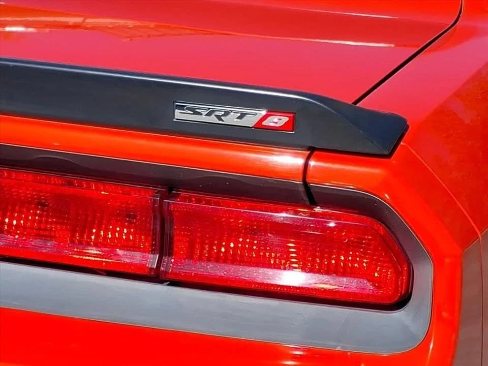 2009 Dodge Challenger SRT8 & 392 3rd Gen - Image 6 of 19