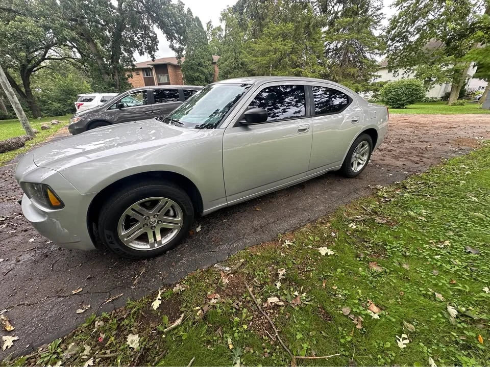 2009 Dodge Charger 6th Gen - Image 2 of 4
