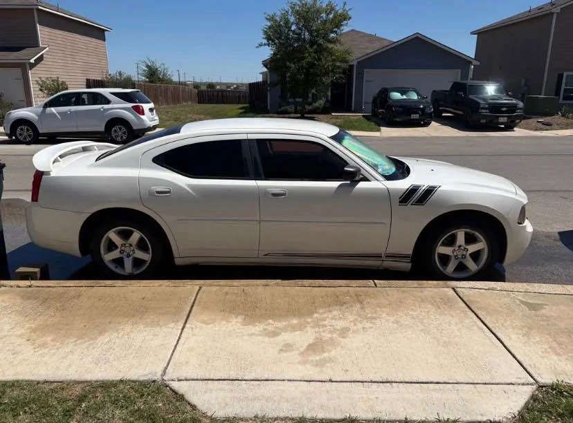 2009 Dodge Charger 6th Gen - Image 5 of 5