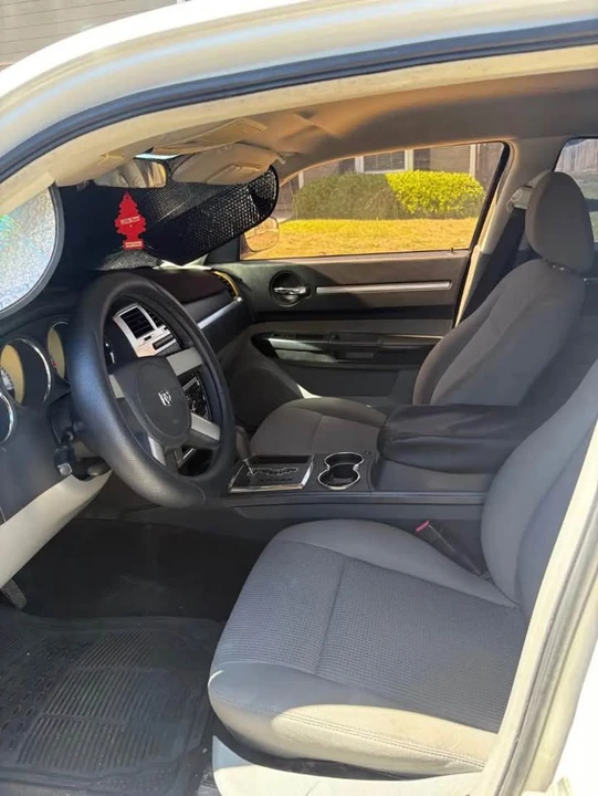 2009 Dodge Charger 6th Gen - Image 3 of 5