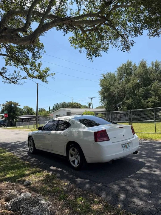 2009 Dodge Charger 6th Gen - Image 3 of 7