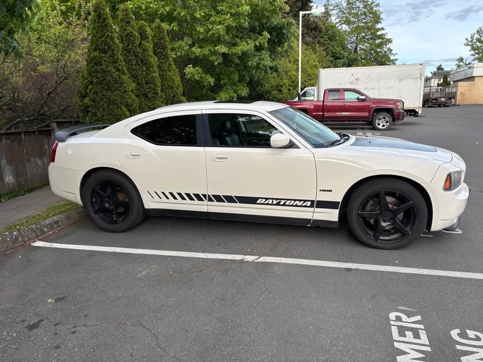 2009 Dodge Charger 6th Gen - Image 3 of 20