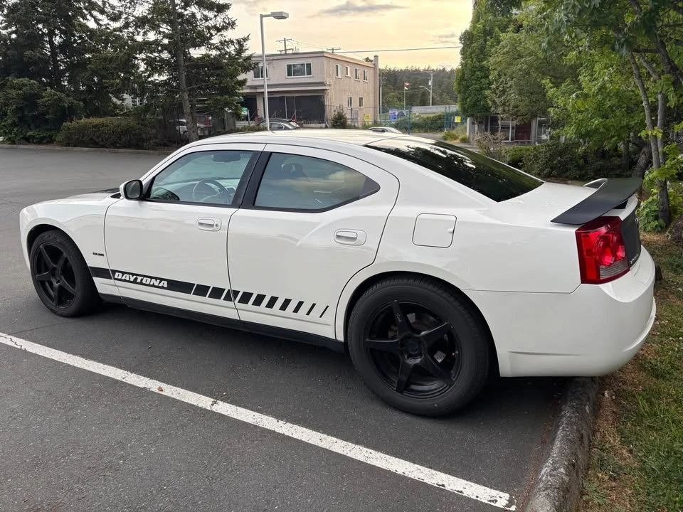 2009 Dodge Charger 6th Gen - Image 5 of 20