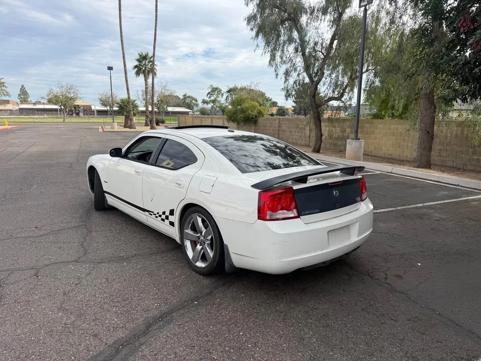 2009 Dodge Charger 6th Gen - Image 4 of 6