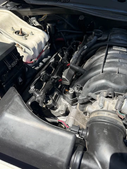 2009 Dodge Charger 6th Gen - Image 6 of 8