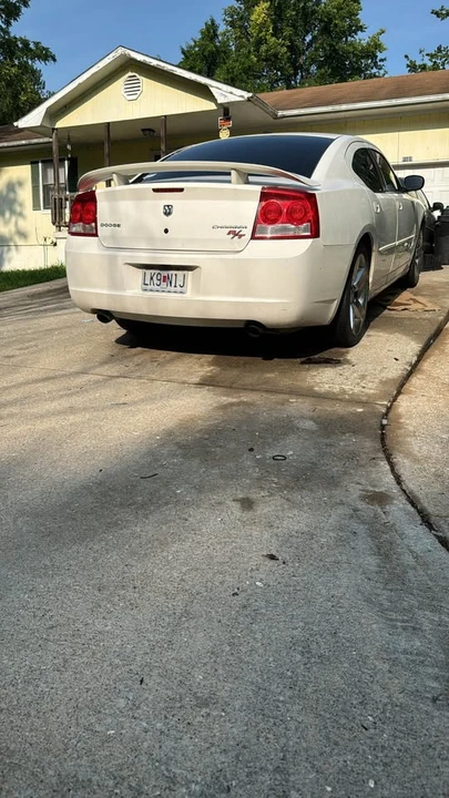 2009 Dodge Charger 6th Gen - Image 2 of 5