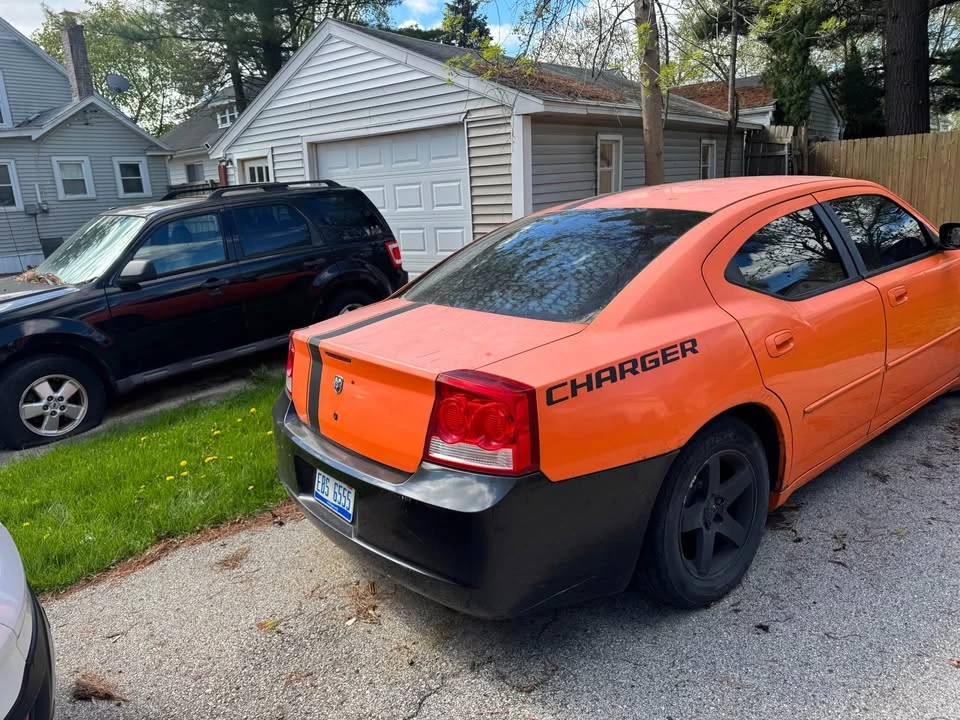 2009 Dodge Charger 6th Gen - Image 2 of 4