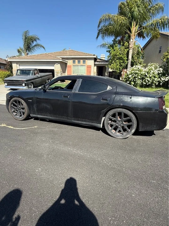 2009 Dodge Charger 6th Gen - Image 4 of 4