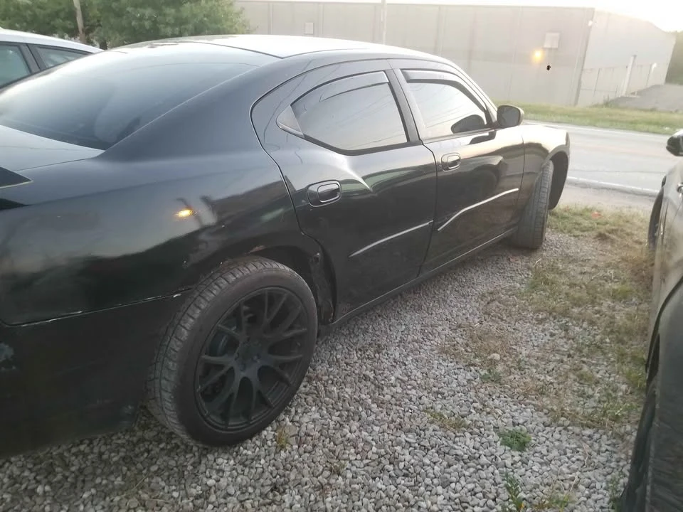 2009 Dodge Charger 6th Gen - Image 9 of 19