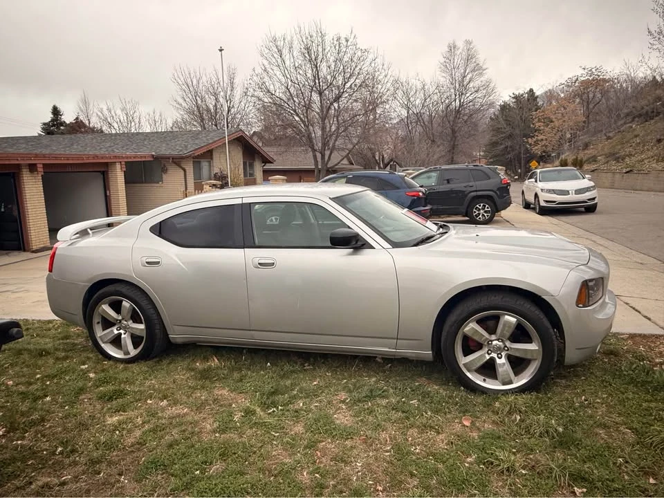 2009 Dodge Charger 6th Gen - Image 3 of 9
