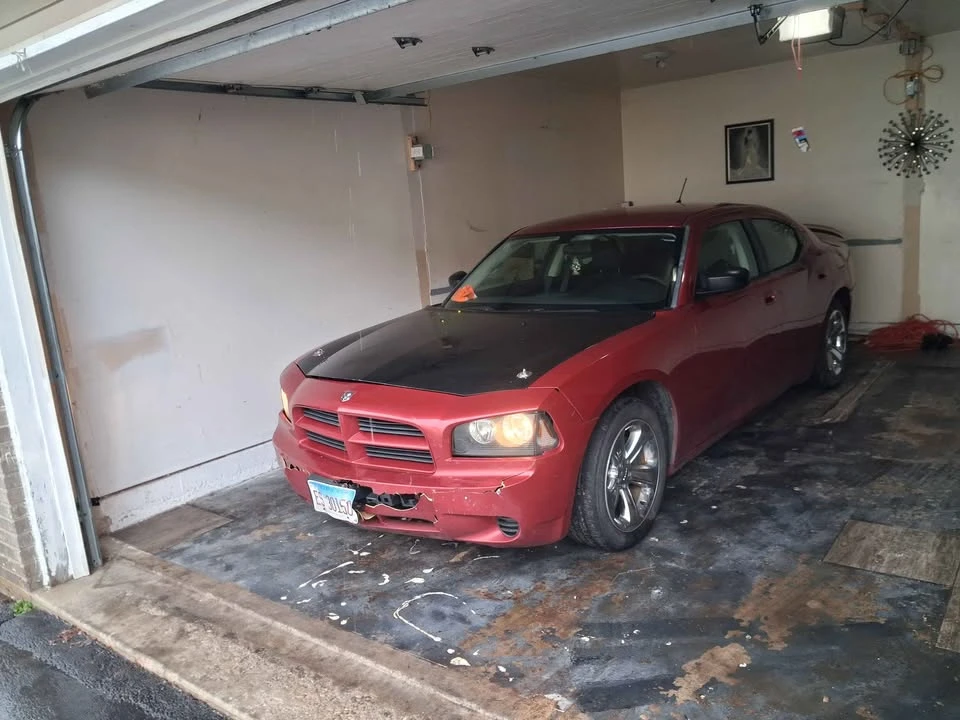 2009 Dodge Charger 6th Gen - Image 3 of 3