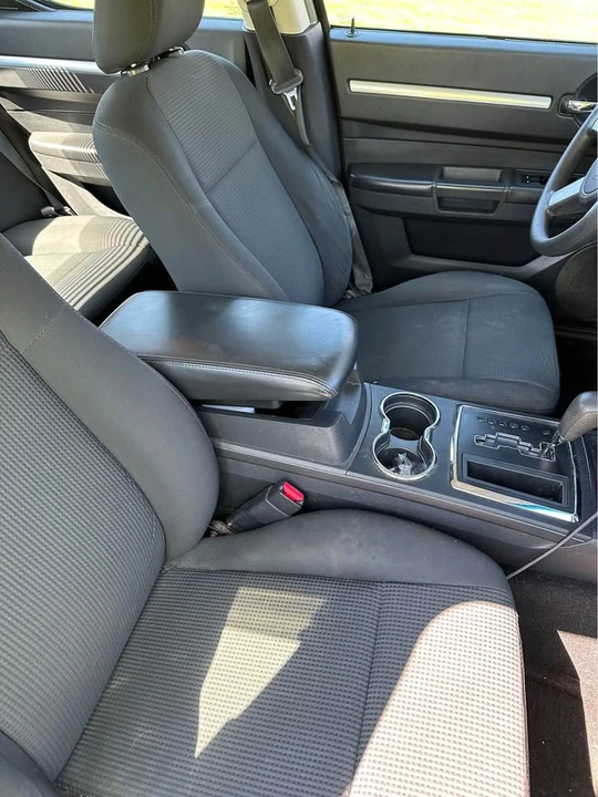 2009 Dodge Charger 6th Gen - Image 4 of 4