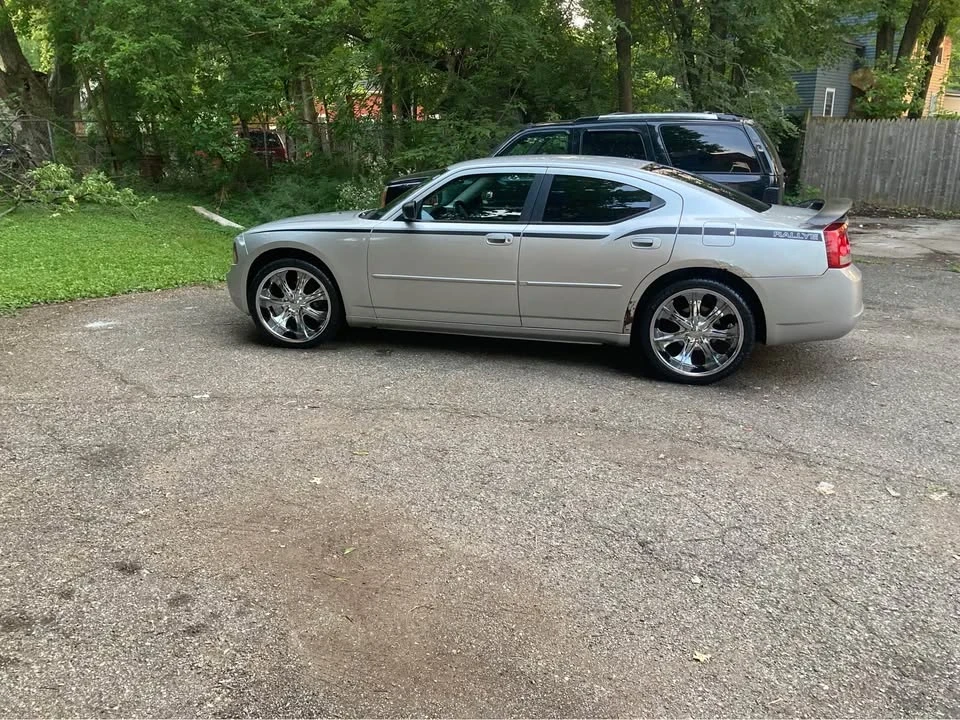 2009 Dodge Charger SRT & 392 6th Gen - Image 3 of 4