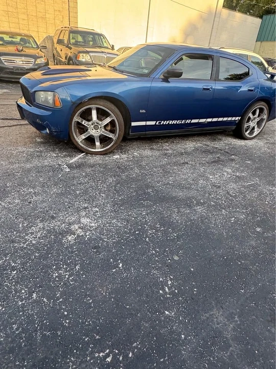2009 Dodge Charger 6th Gen - Image 15 of 18