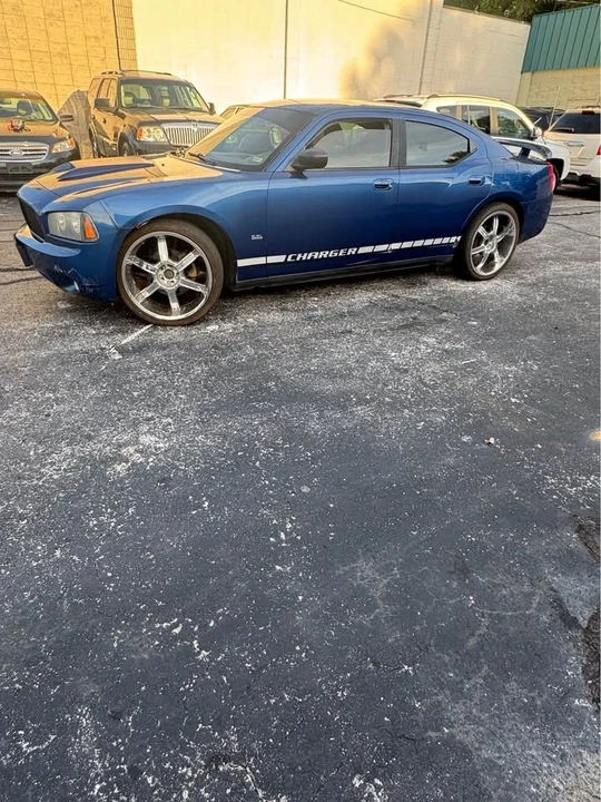 2009 Dodge Charger 6th Gen - Image 4 of 18