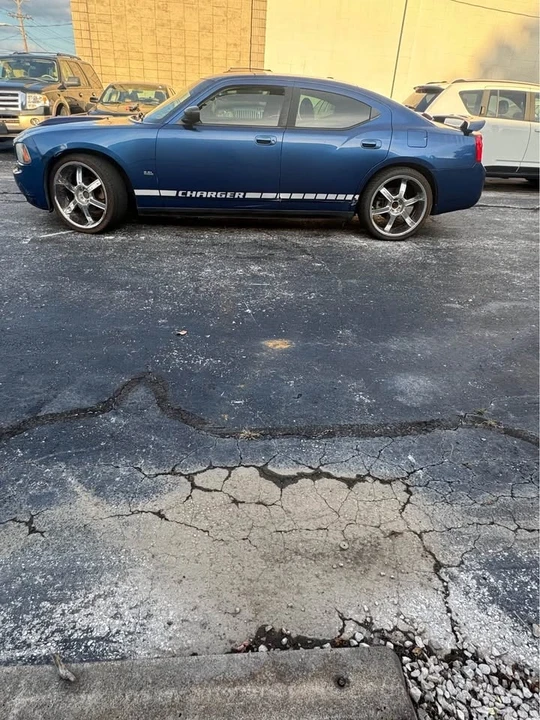 2009 Dodge Charger 6th Gen - Image 16 of 18